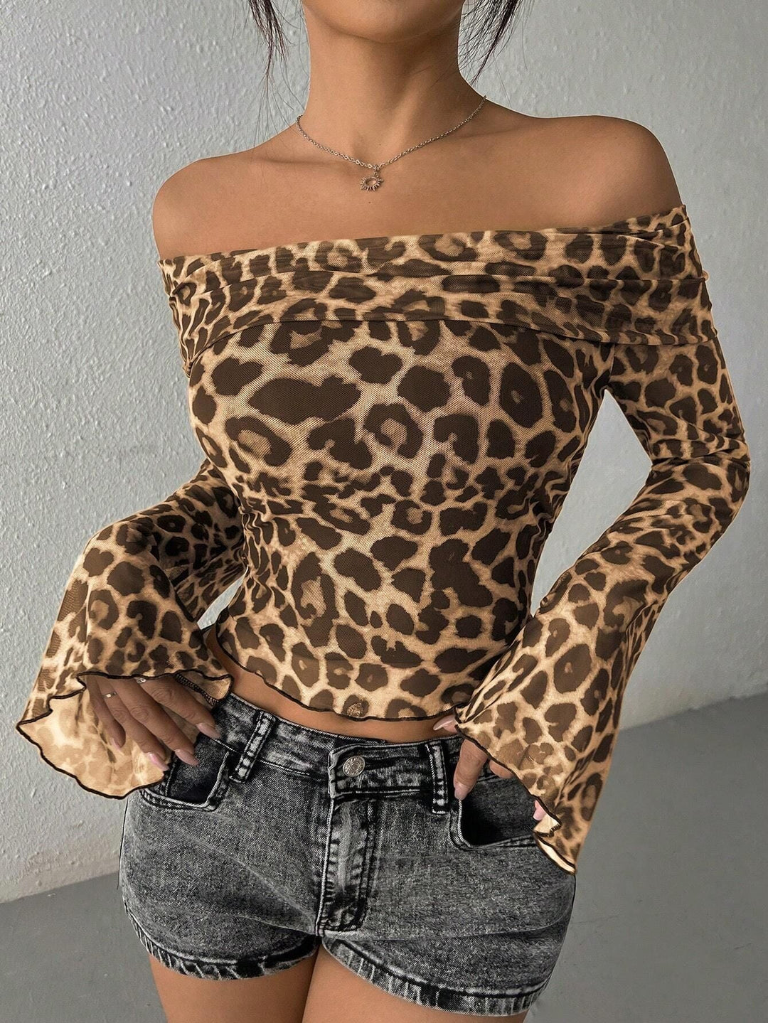 Clémence | Off-Shoulder Leopard Luxe Top