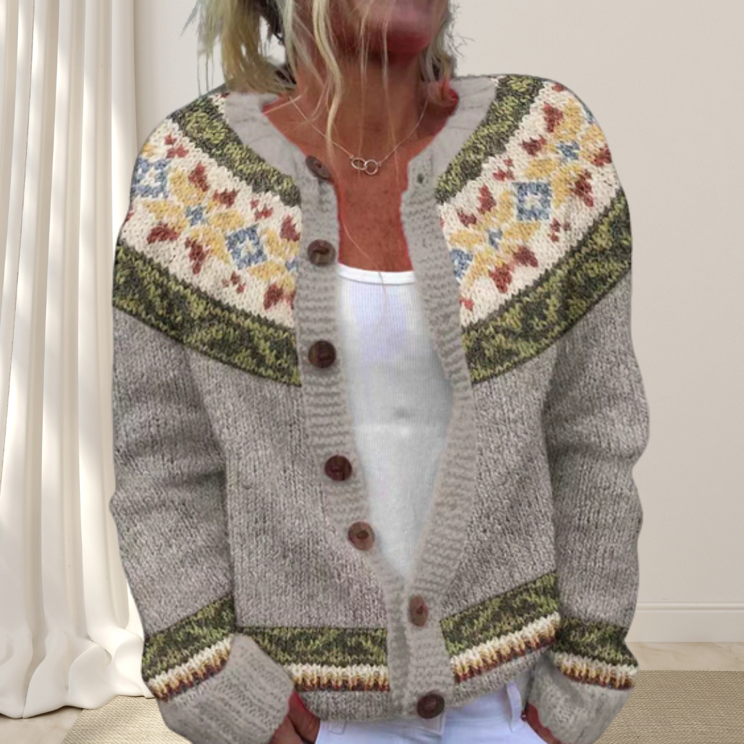 Løst strikket, elegant cardigan med mønster