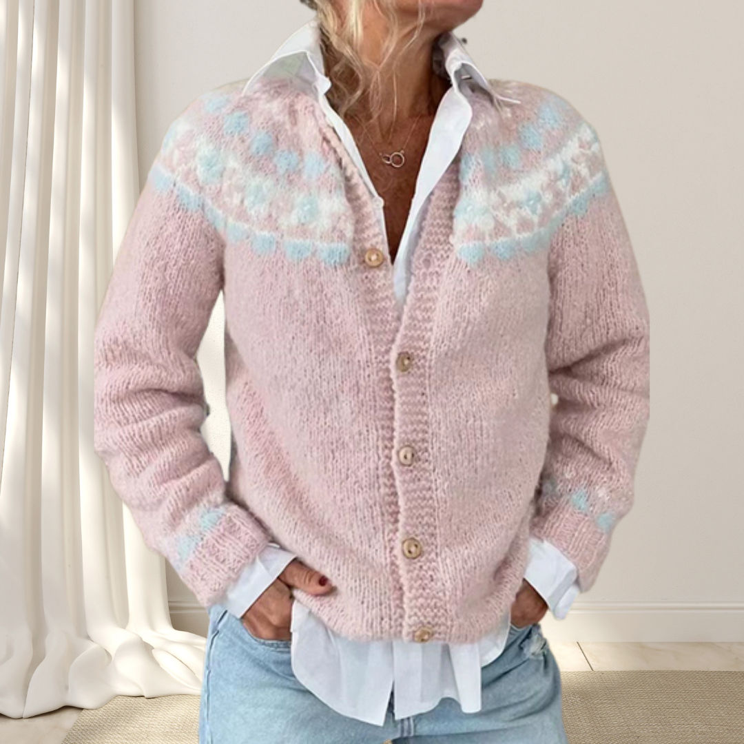 Løst strikket, elegant cardigan med mønster